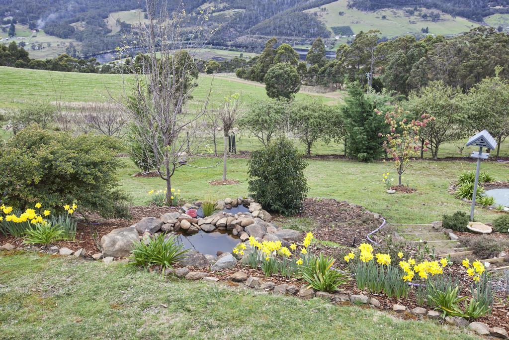 House On The Hill Bed And Breakfast Huonville Exterior foto